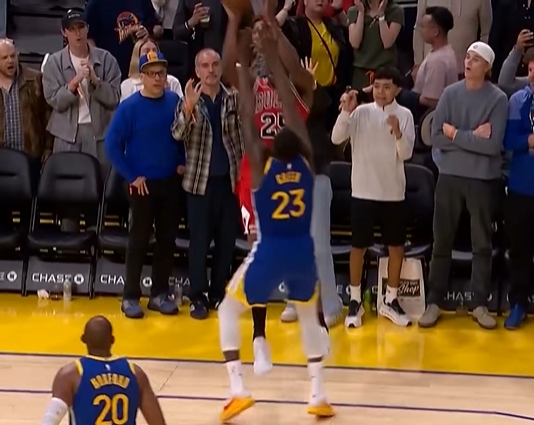 K1体育-追梦致命犯规！克赖尔2罚中1 杰伦·史密斯2罚全中将比赛逼进加时